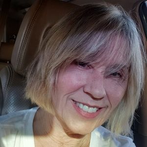 Meet your Posher, Eileen